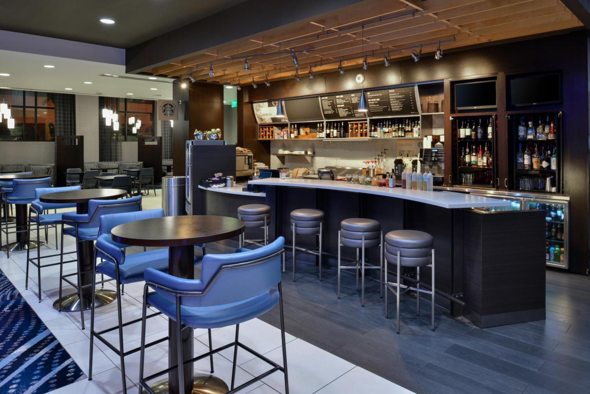 Courtyard By Marriott Wilmington Downtown/Historic District Hotel Eksteriør billede